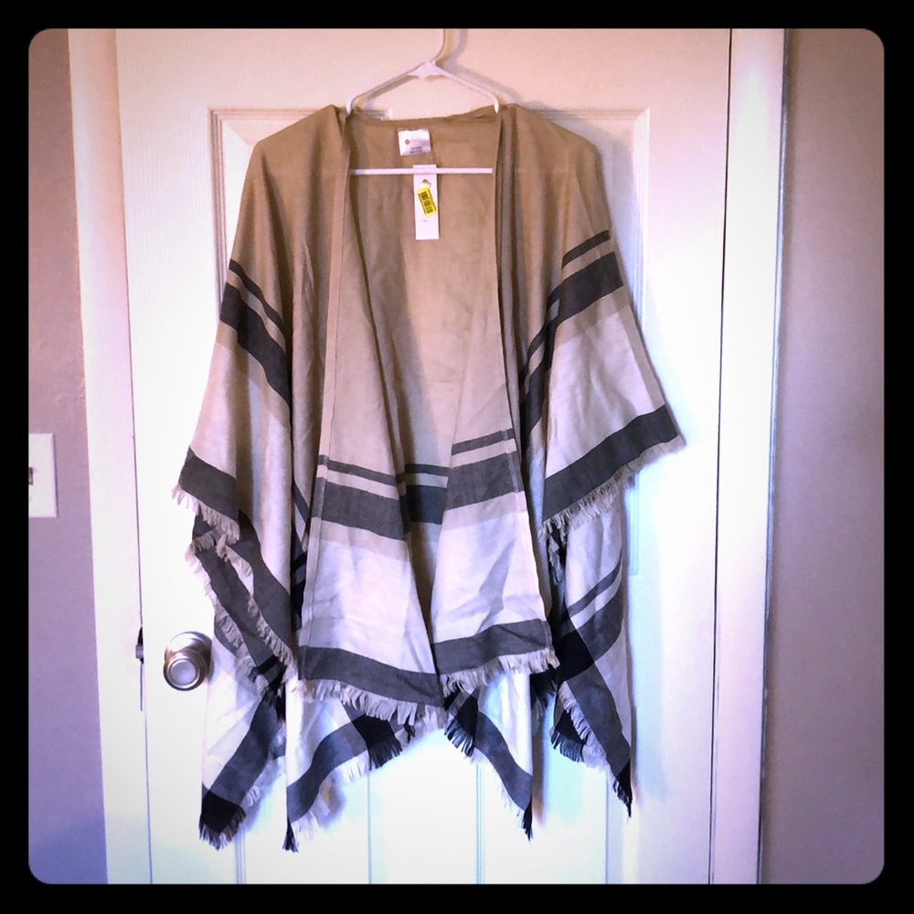 Neutral Plaid Wrap
